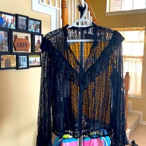 Sexy Lace Ruffle NWOT beautiful tie neck blouse